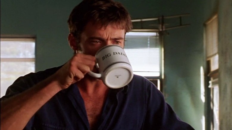 кадр из фильма Герой ее романа