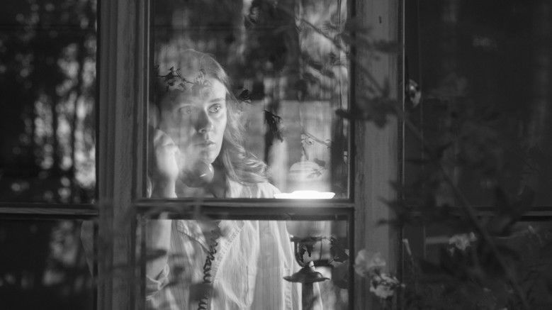 кадр из фильма Liminal