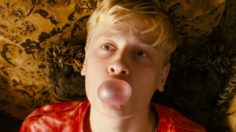 кадр из фильма Мамочка