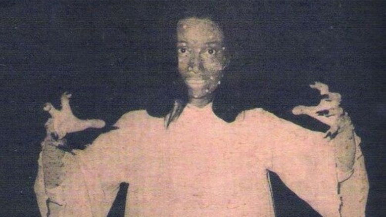 кадр из фильма ตุ๊กแกผี