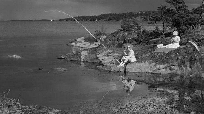 кадр из фильма Земляничная поляна