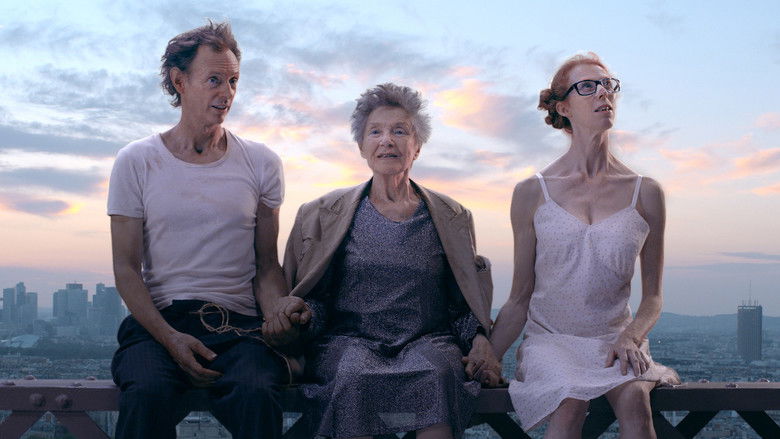 кадр из фильма Чудеса в Париже