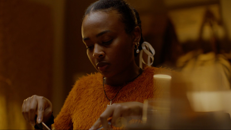 кадр из фильма Consume