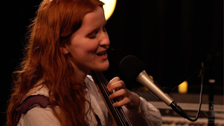 кадр из фильма Kerzenklang Sessions: Alice Hurwood - 
