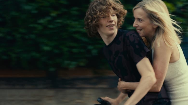 кадр из фильма Запретная страсть