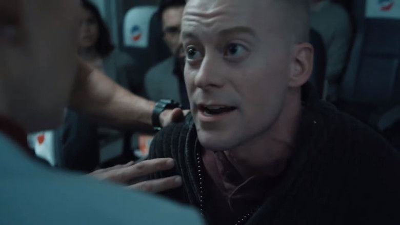 кадр из фильма Рейс 666