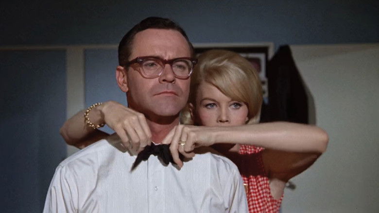 кадр из фильма Хороший сосед Сэм