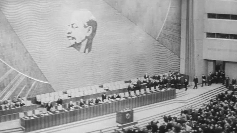 кадр из фильма 235 000 000