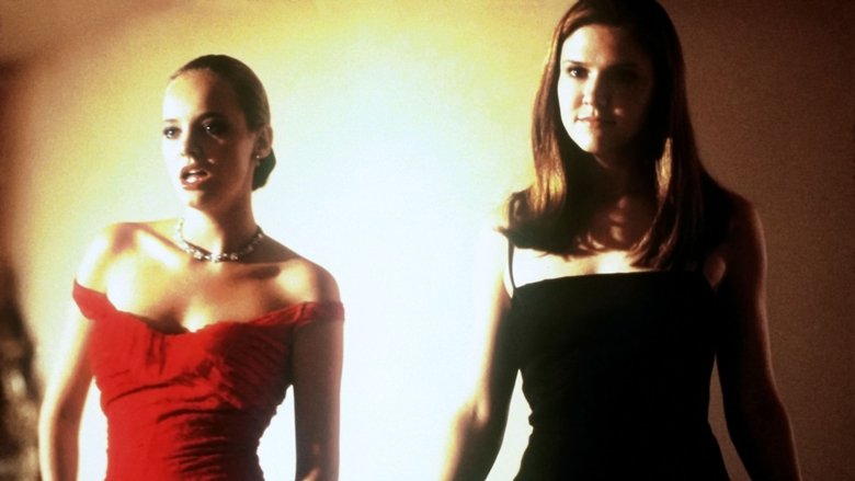 кадр из фильма Колледж