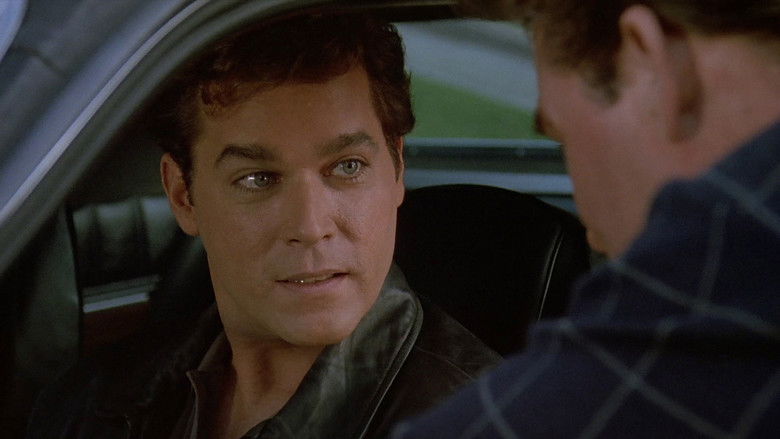 кадр из фильма Незаконное вторжение