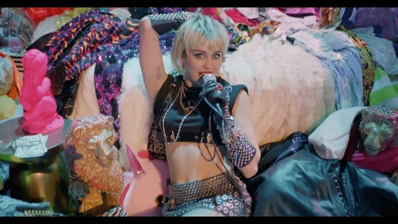 кадр из фильма Amazon Music: Holiday Plays - Miley Cyrus