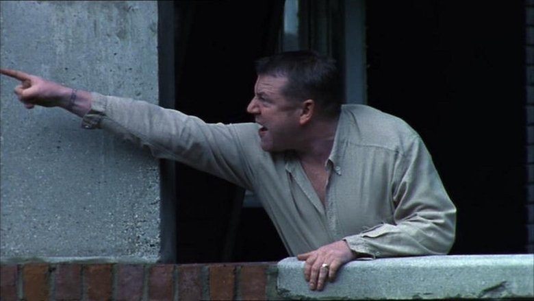 кадр из фильма Не глотать