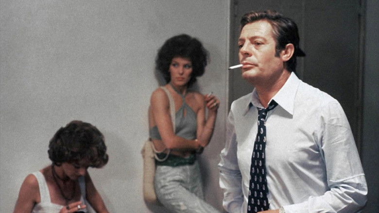 кадр из фильма Воскресная женщина