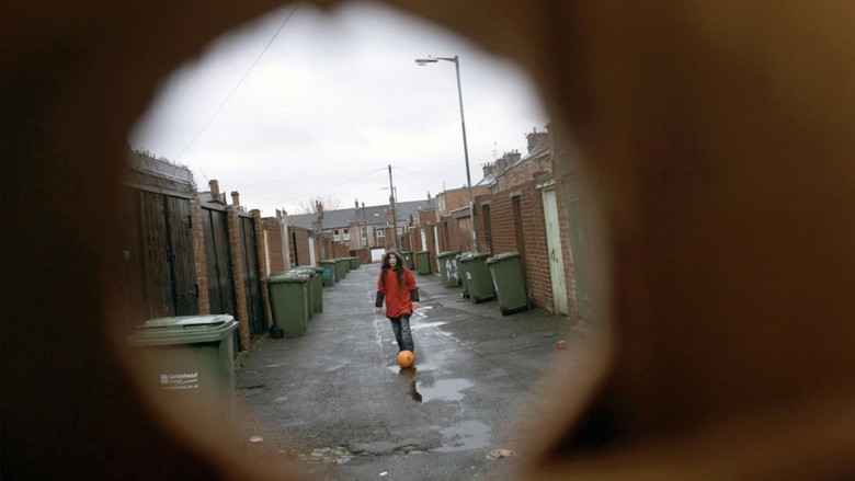 кадр из фильма The Ball