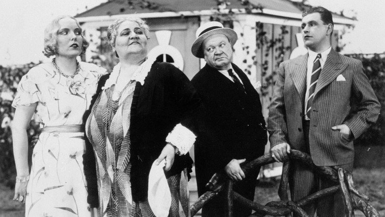 кадр из фильма Voi meitä! Anoppi tulee