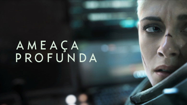 кадр из фильма Под водой