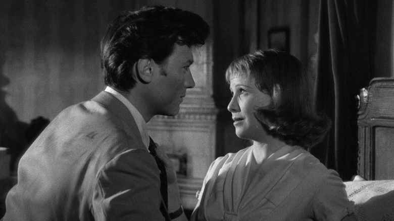 кадр из фильма Я - камера