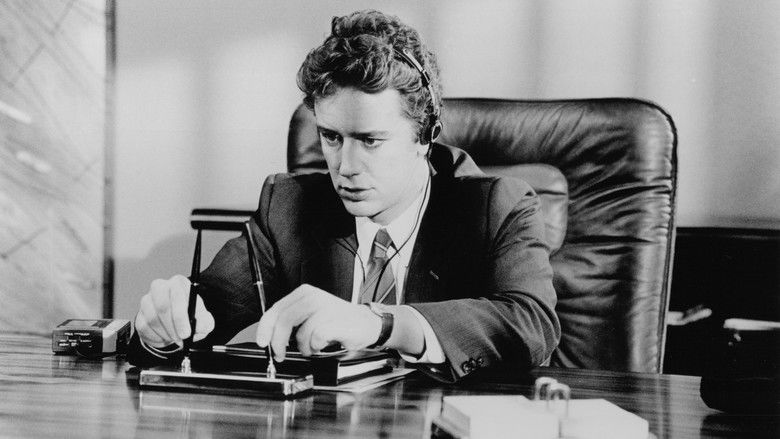 кадр из фильма Контора