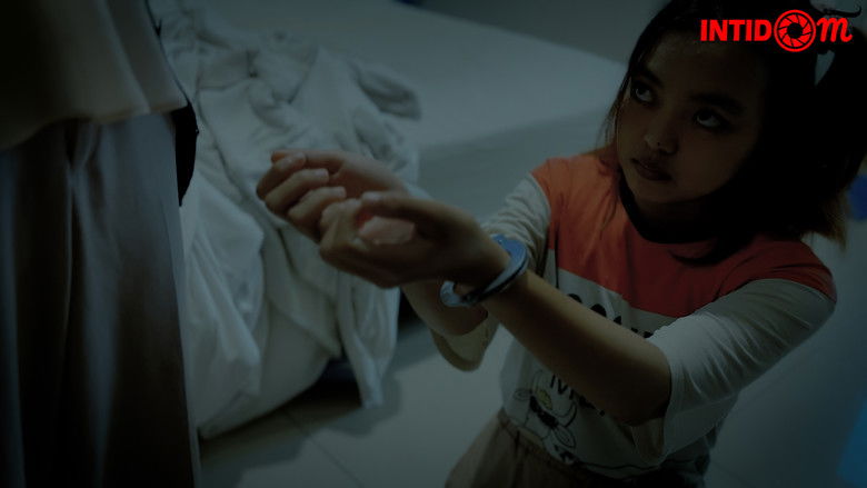 кадр из фильма Memiliki Viola 6