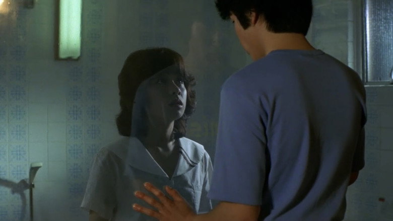 кадр из фильма ひと夏の体験 青い珊瑚礁