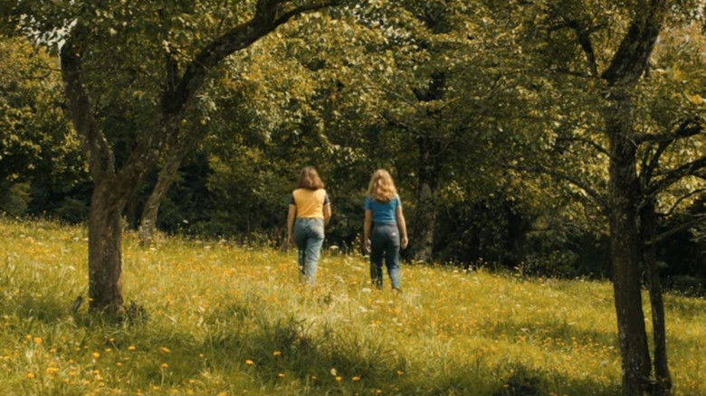 кадр из фильма Наше лето