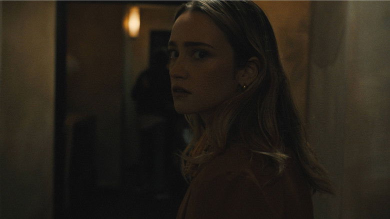 кадр из фильма Призраки квартиры 203