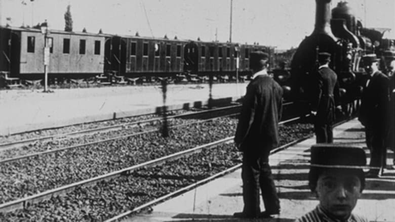 кадр из фильма Villefranche : arrivée d'un train