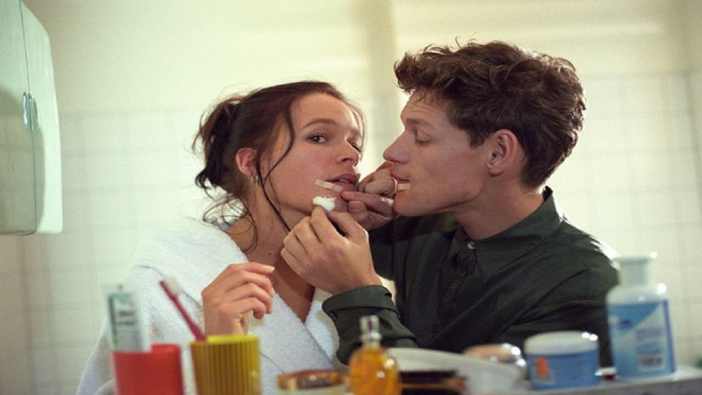 кадр из фильма Coming In