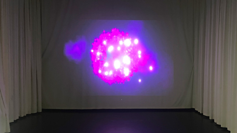 кадр из фильма PRETENDING