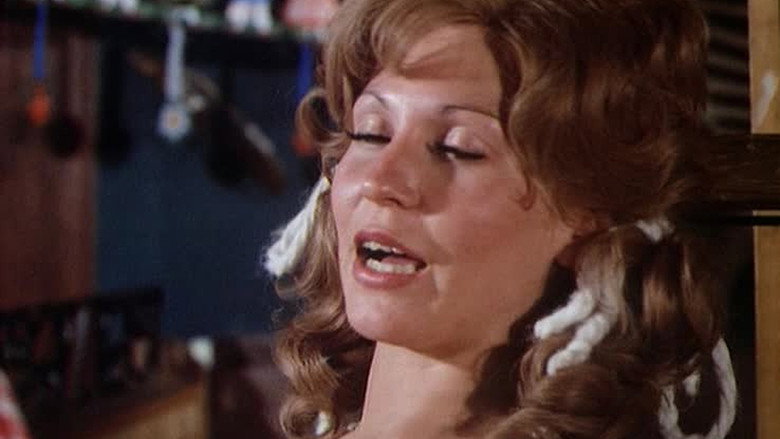 кадр из фильма Шаловливые шорты