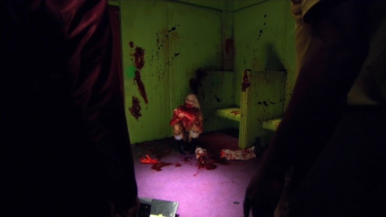 кадр из фильма Стриптиз от зомби