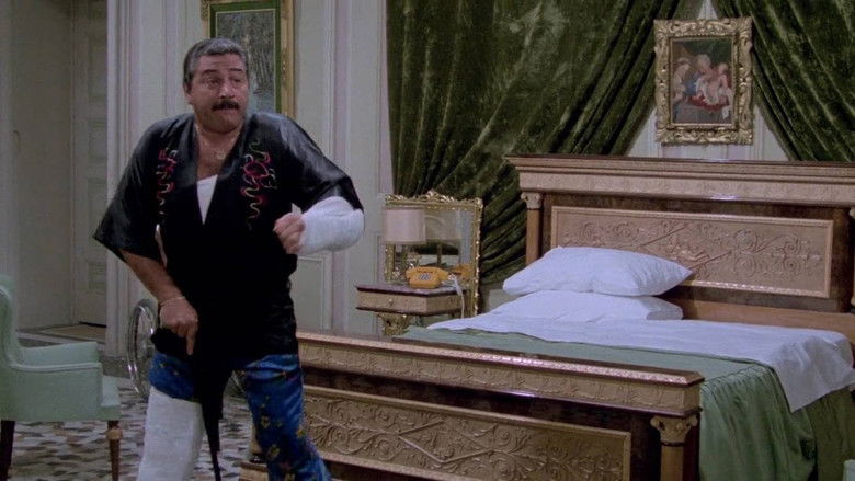 кадр из фильма Личная секретарша моего отца