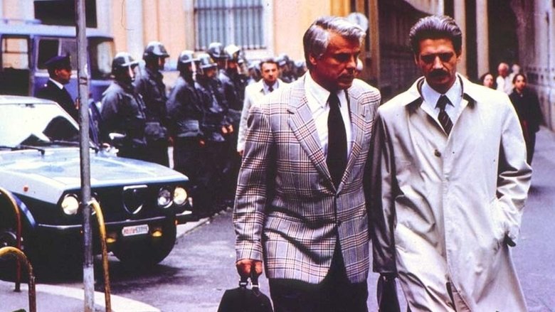 кадр из фильма Un eroe borghese