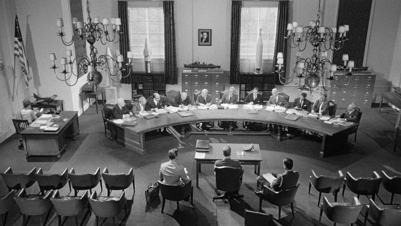 кадр из фильма Семь дней в мае