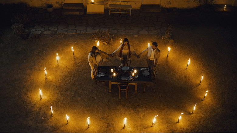 кадр из фильма Астрал: Семейный обряд