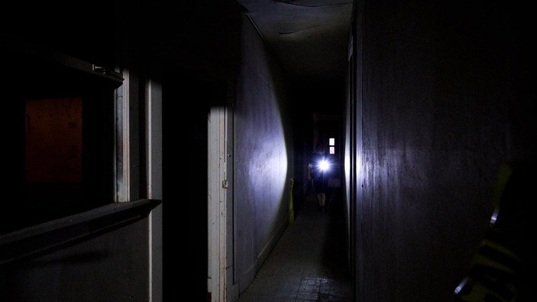 кадр из фильма The Last Five Days: The Freak Building