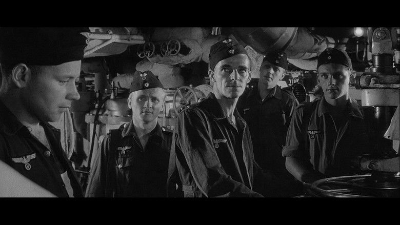 кадр из фильма Потопить «Бисмарк»
