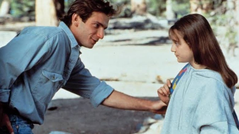 кадр из фильма Большие девочки не плачут… они дают сдачи