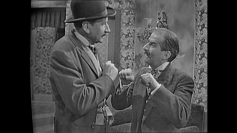 кадр из фильма Блоха в ухе