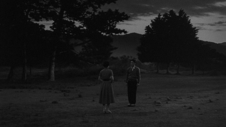 кадр из фильма Пока не взошла Луна