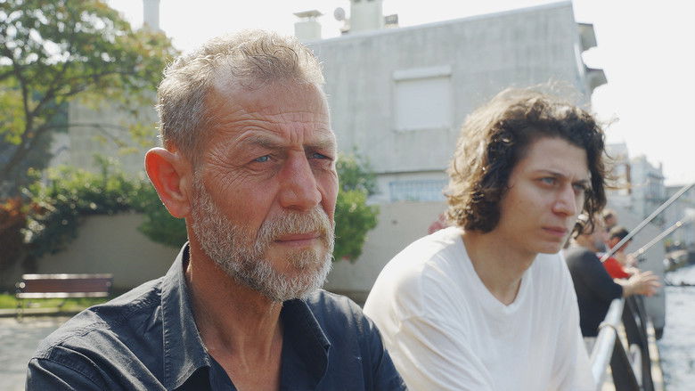 кадр из фильма Kırağı Tutmuş Yaprak