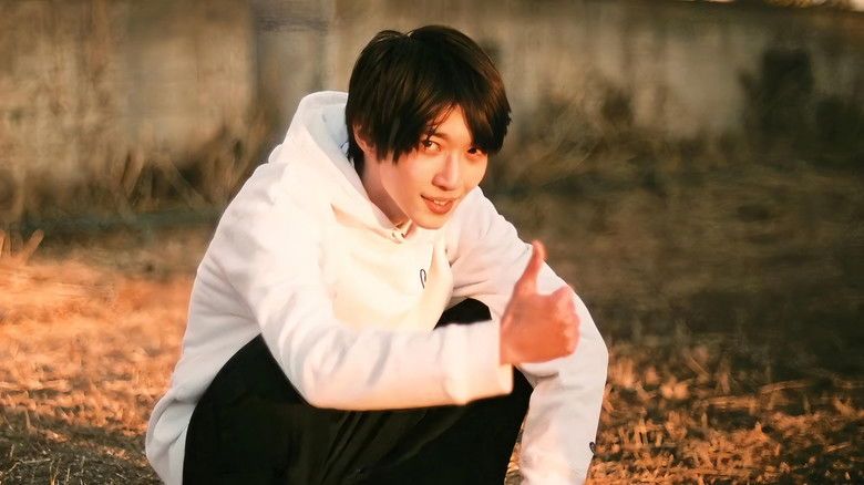 кадр из фильма 息をするように