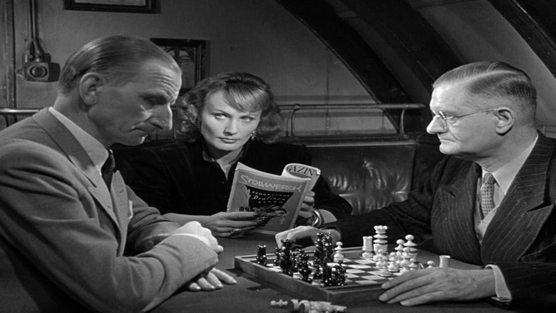 кадр из фильма Проклятые