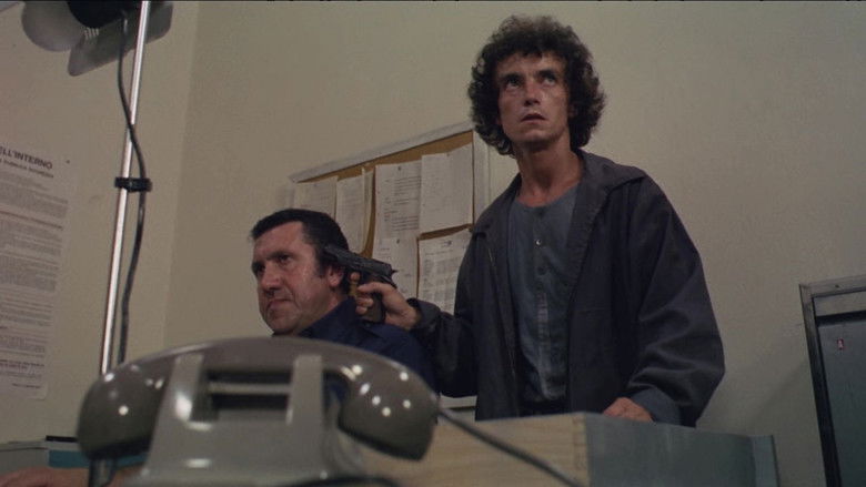 кадр из фильма Il commissario di ferro