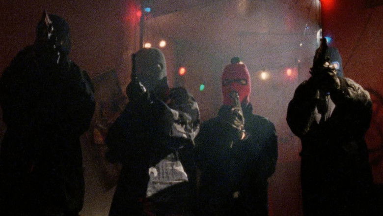 кадр из фильма A Gun for Jennifer