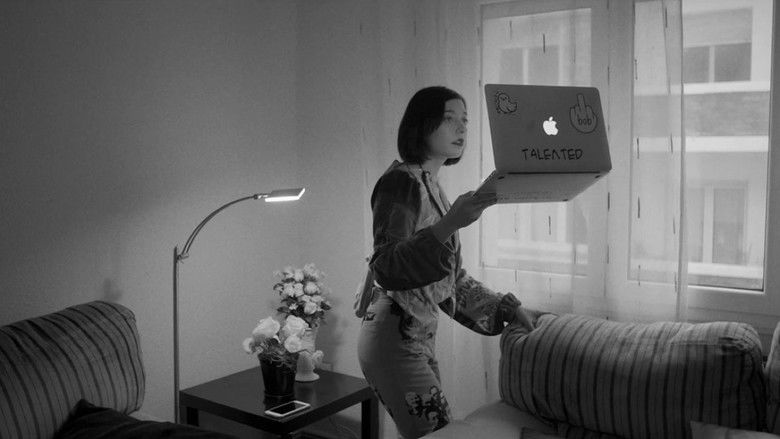 кадр из фильма El Planeta