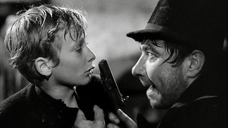 кадр из фильма Оливер Твист