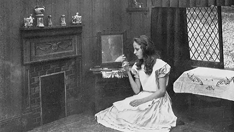 кадр из фильма Алиса в Стране чудес