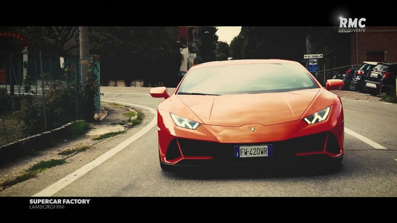кадр из фильма Lamborghini Huracán EVO - Inside the Factory