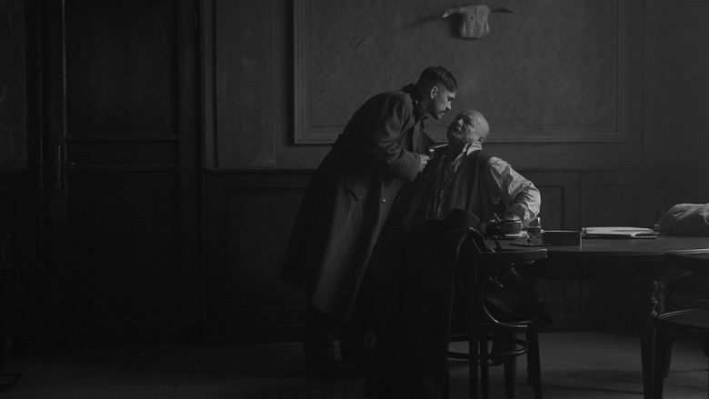 кадр из фильма A hentes, a kurva és a félszemű